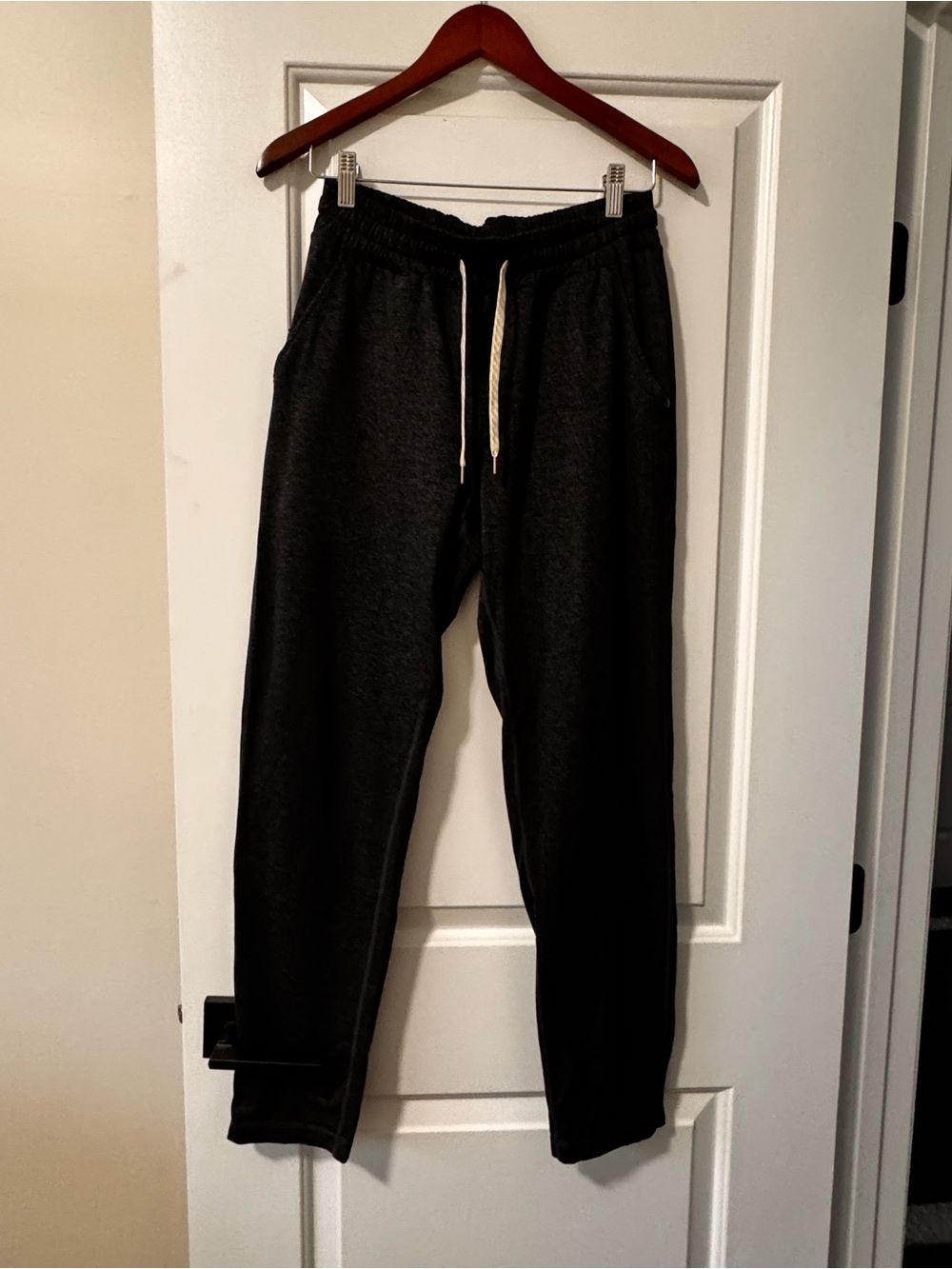 Vuori Charcoal Drawstring Sweatpants